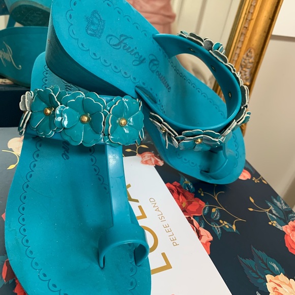 Juicy Couture sandals .used in good condition. - Picture 3 of 6